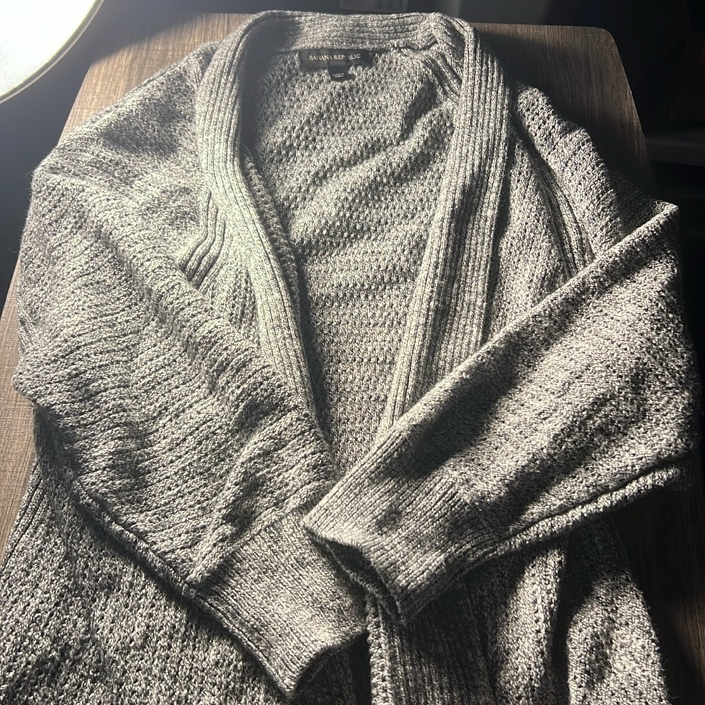 Banana Republic Women’s Open Front Shawl Collar 1/2 Sleeve Cardigan Color Gray